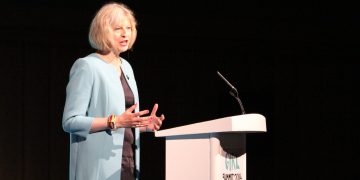 4 Dinge, die wir über Theresa May wissen sollten