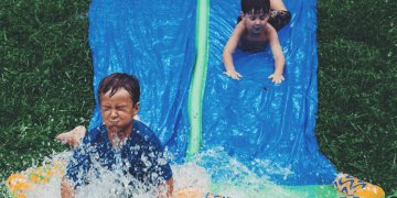 Steuerwettlauf nach unten, Umverteilung nach oben