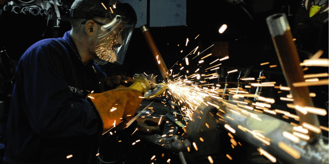 Kurz redet Österreichs Wirtschaftstandort klein, um soziale Einsparungen zu rechtfertigen