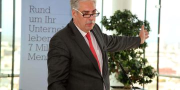 Eine Geschichte voller Missverständnisse: Finanzminister Schelling und die Steuergerechtigkeit