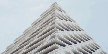 Handbuch Reichtum: Wer gehört zum reichsten Prozent?