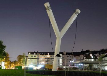 Schwarz-Blau katapultiert Defizit nach oben und kündigt großes Kürzungspaket an