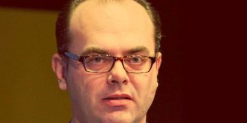 Generalsekretäre: Herrenschaften gemischt mit Schmissen