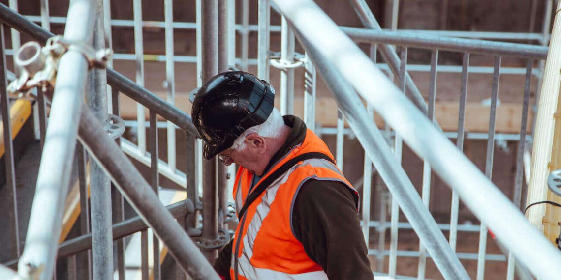 Schwache Kontrollen, lächerliche Strafen: Regierung opfert Mitarbeiter-Gesundheit für Profite