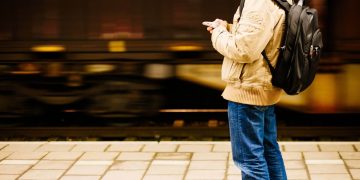 Wirtschaftsministerin für längere Arbeitswege: Beziehungen sind heute ohnehin digital