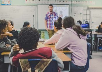 Regierung warnt vor Integrationsproblemen – und kürzt bei Sprachförderung