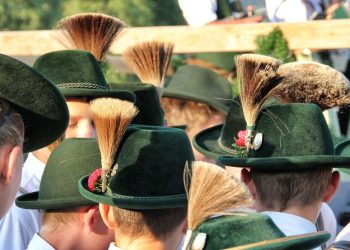 12-Stunden-Tag: Widerstand auch aus ÖVP und Kirche