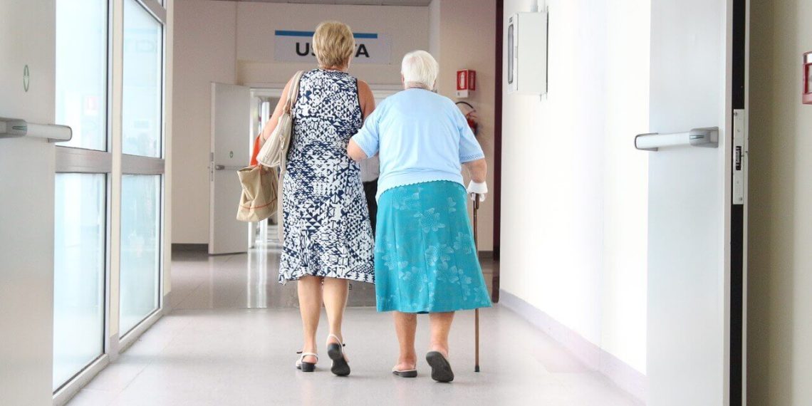 Regierung verhängt „Ausgabenstopp“: Ärzte-Mangel und Baustopp bei Krankenhäusern drohen
