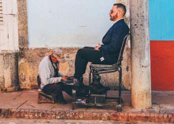 Das Ende des Anstands: Die Verrohung der Bürgerlichen