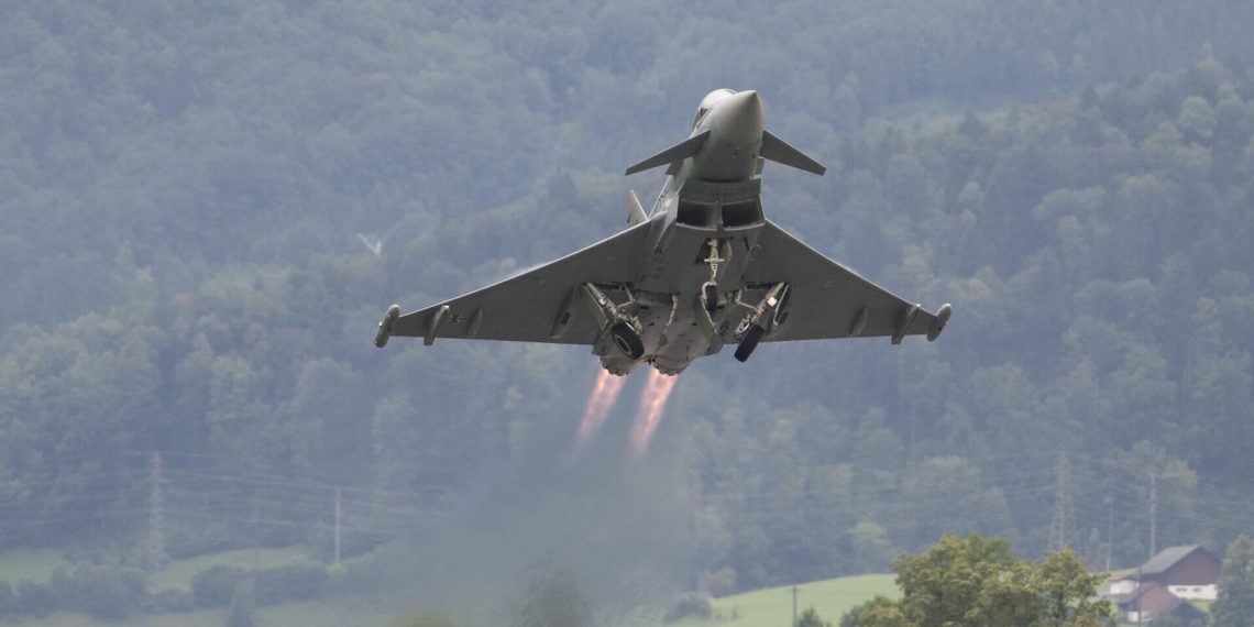Grasser untersützte scheinbar den Eurofighter Deal von Anfang an.