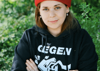 “Ich war immer mehr Prolo als meine Freunde”  – Interview mit Stefanie Sargnagel