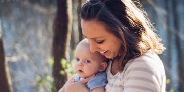 Mehrheit im Parlament für die volle Karenz-Anrechnung im Job