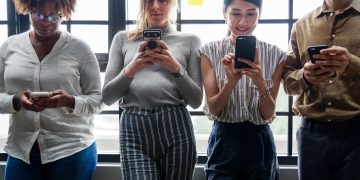 Kurz opfert Datenschutz für Proftinteressen von Verlagskonzernen