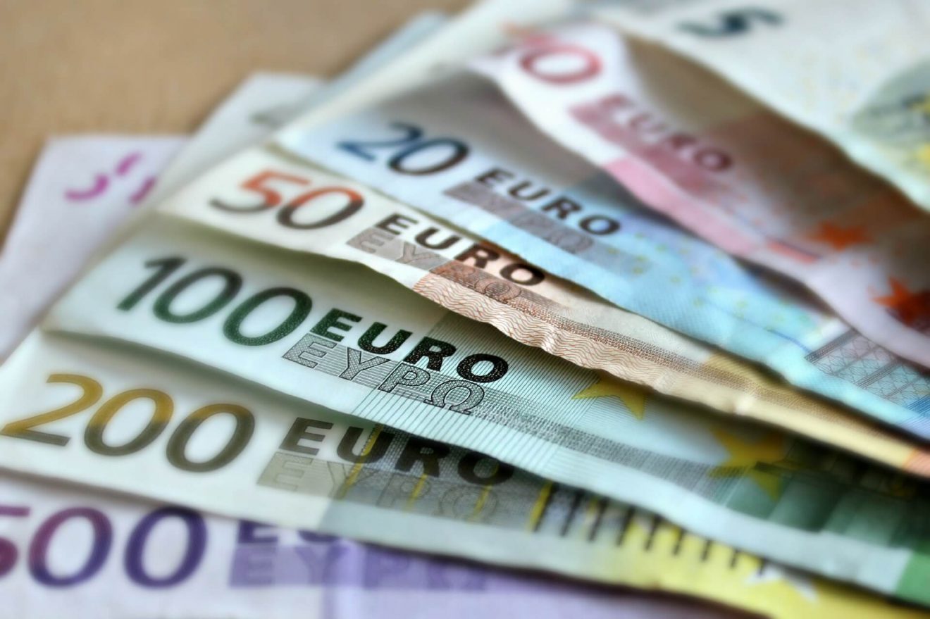 Bedingungsloses Grundeinkommen: Die Pro- und Contra-Argumente