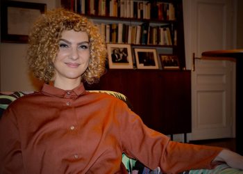 „Sozialschmarotzer“, „Rassisten“ und „Gutmenschen“: Warum wir unsere Selbstgerechtigkeit durch Selbstkritik ersetzen sollten