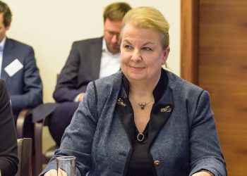 Weniger Förderung, keine Aufklärung und Minus-Punkte: Hartinger-Klein macht es arbeitslosen Frauen schwer