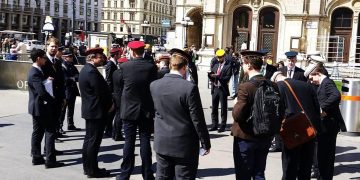 Burschenbundball: Wo Deutschnationale und Identitäre tanzen – und ein ÖVP-Landeshauptmann