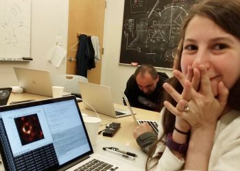 So hat Katie Bouman ein Foto vom Schwarzen Loch gemacht