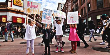 Radikale Christen und Rechte führen einen systematischen Kampf gegen Frauen in Europa