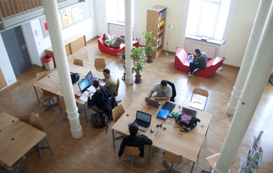 HTL Ottakring - Bibliothek