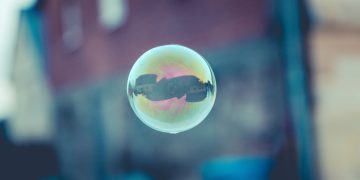 „Die EU muss Staaten zwingen, soziale Maßnahmen zu ergreifen“