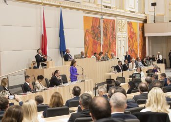 Mythos und Wahrheit: Soziale Ausgaben sind keine „Wahlzuckerl“ – Steuergeschenke für Großspender schon