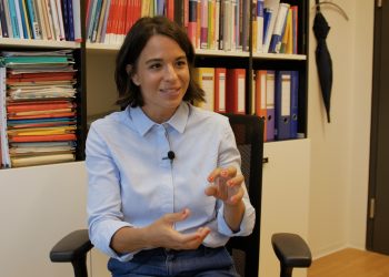 „Frauen schlechter zu bezahlen, sollte in Österreich verboten sein“ – Interview mit Ökonomin Mader