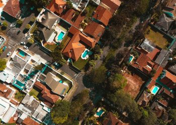 „Keine produktive Arbeit“: Ökonom fordert 100%-Steuer auf Gewinn aus Bodenspekulation