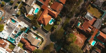 „Keine produktive Arbeit“: Ökonom fordert 100%-Steuer auf Gewinn aus Bodenspekulation