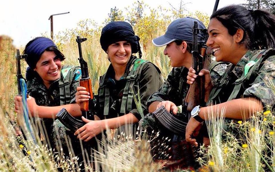 Rojava: Gleichberechtigung und kulturelle Vielfalt als Vorbild für die Region