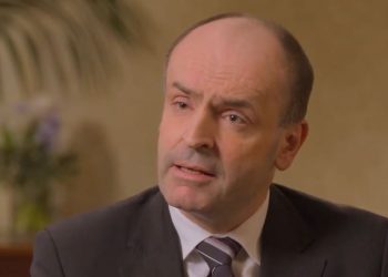 Die Macht der Reichen auf die Politik ist zu groß – Ökonom Martin Schürz