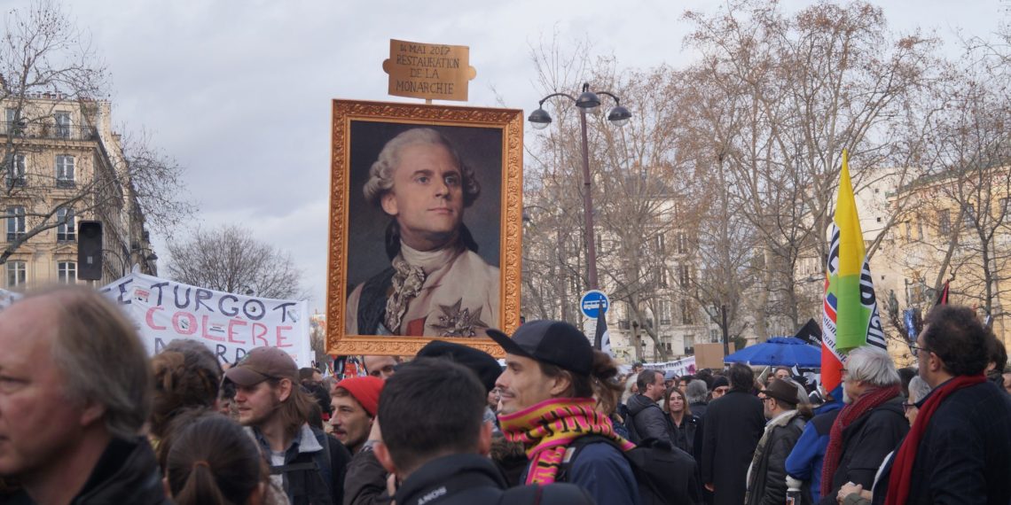 „Es trifft immer dieselben“: Die Wut über Macrons Pensionsreform wächst weiter – Hunderttausende streiken