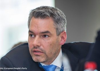 Minister Nehammer