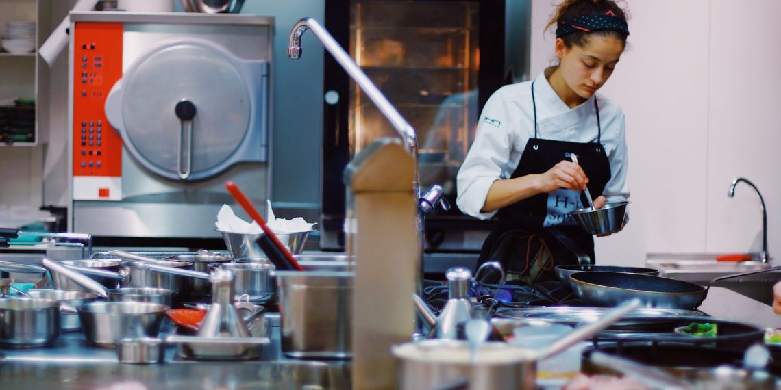 Corona-Krise: Alleinerzieherinnen, Künstler und Kleinunternehmer brauchen jetzt staatliche Soforthilfe