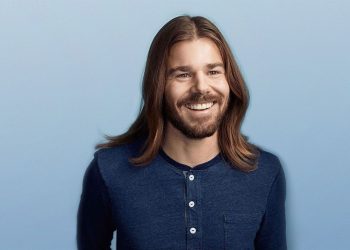 Dan Price, Manager aus Seattle, kürzte sein Gehalt und zahlt seinen Mitarbeitern nun 80.000 Euro pro Jahr.