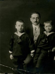 Vater Max Kreisky und die Söhne Paul und Bruno