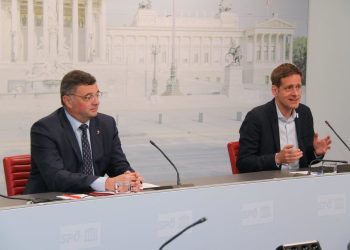 Budget laut Gutachten verfassungswidrig: Blümel lenkt ein und ändert Budget