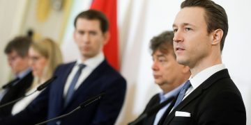 Parlament: Blümel liefert „Fake-Budget“, SPÖ fordert Konjunkturpaket