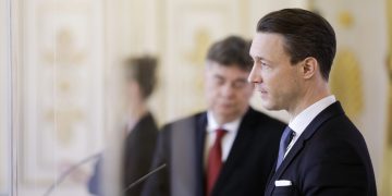 EU-Wiederaufbaufonds: Finanzminister Blümel riskiert, 3 Milliarden Euro zu verspielen