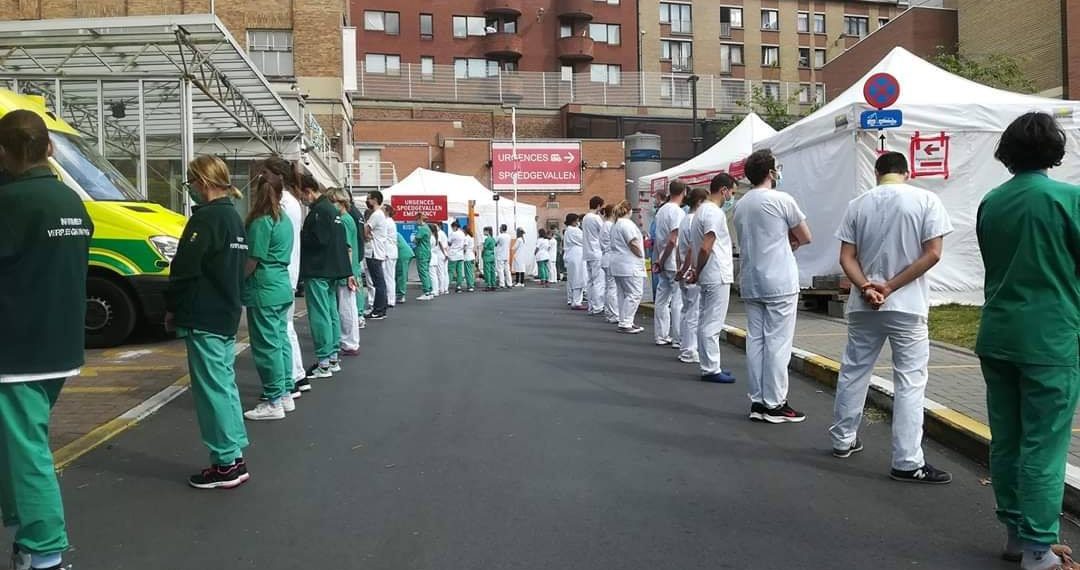 Gesundheitssektor finanziell ausgehungert: Krankenhaus-Personal dreht belgischer Premierministerin den Rücken zu