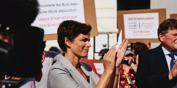 Kündigungswelle: SPÖ will Konzerne Hilfsgelder zurückzahlen lassen, wenn sie ins Ausland abwandern