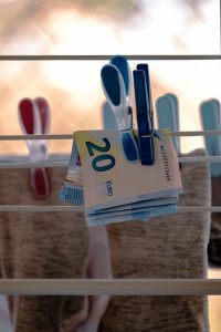 FinCEN Files zeigen Geldwäsche und Finanzkriminalität auch in Österreich