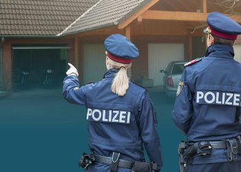 Darf die Polizei in private Räumen kontrollieren?  Anschober-Verordnung rechtlich unklar