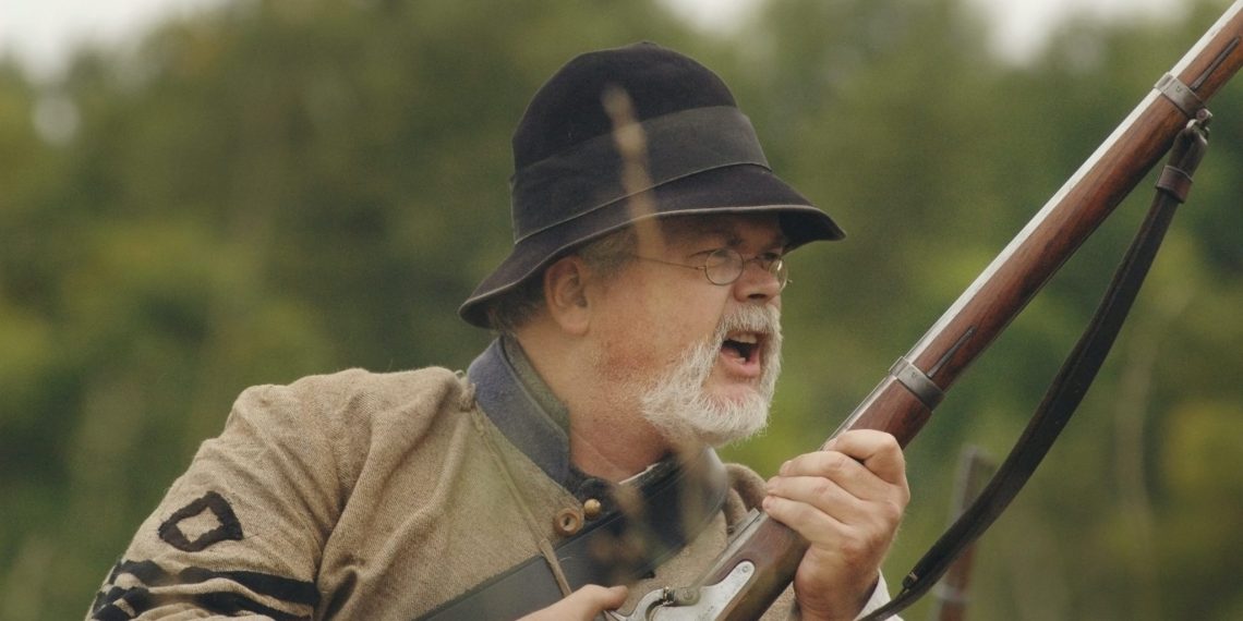 Schwarz-grüner Wirtschafts-Lockdown: Ausnahmen für Waffenhandel, Förderungen für Steuersünder