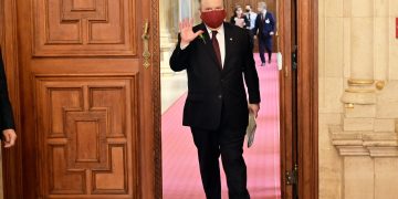 Rot-Pink Premiere in Wien: Mehr Sozialstaat, Klimaschutz und Transparenz