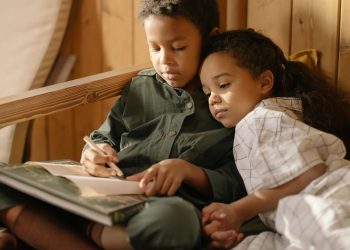 FPÖ & ÖVP kürzen in der Steiermark bei Gewaltprävention, Deutschkursen & Kultur