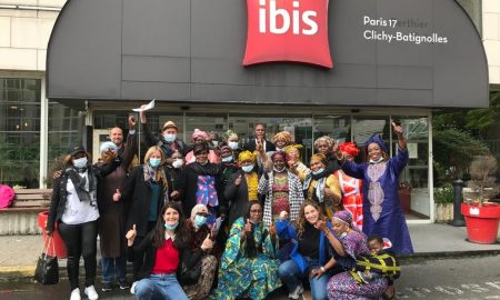 Die Angestellten von Ibis Batignolles feiern ihren Siege. Foto: CGT-HPE