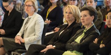 Verfasser von Hass-Nachrichten und Drohungen wollen Politikerinnen mundtot machen