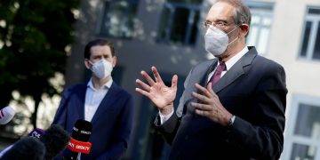 Regierung holt sich Blankoscheck für Schulschließungen im Herbst