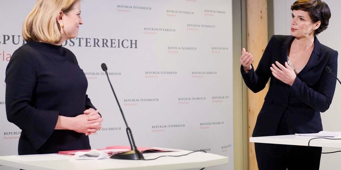 Beate Meinl-Reisinger und Pamela Rendi-Wagner (Foto: neos)